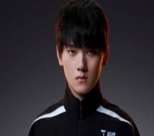 LPL发布TESS15定妆照：长风破晓，滔声撼城！