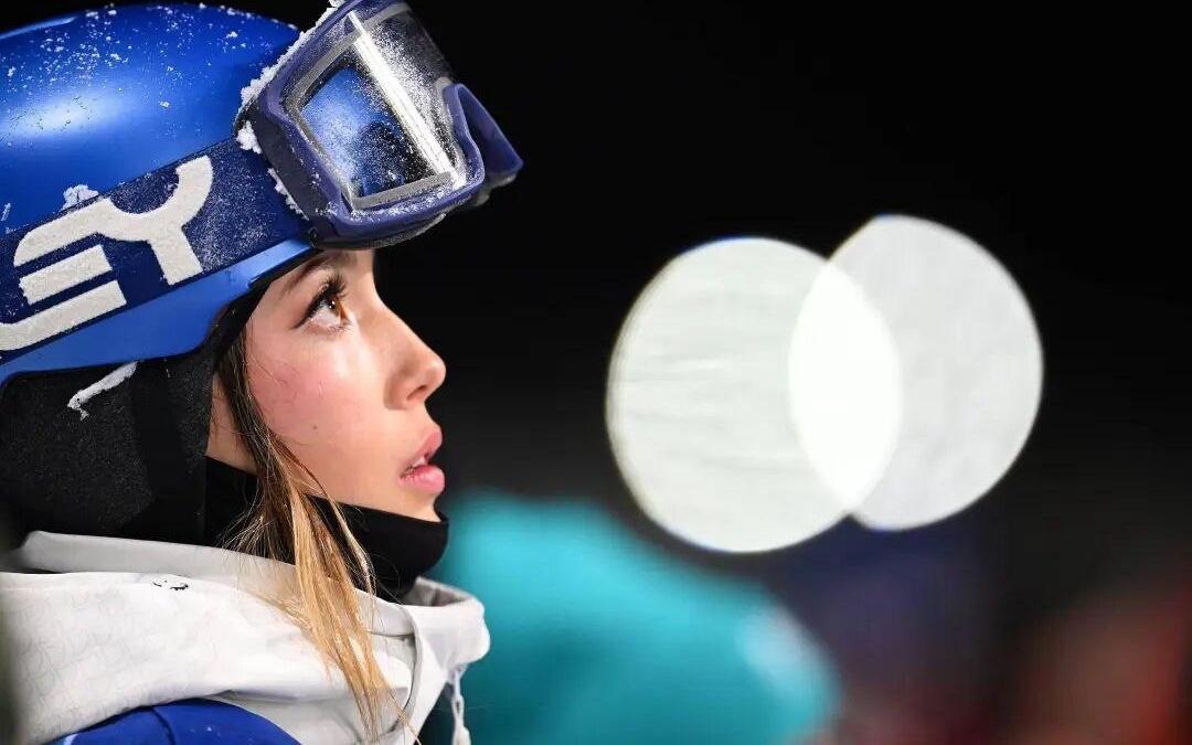 自由式滑雪女子第一人：中国运动员谷爱凌！
