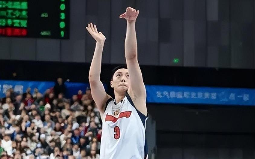 广东胜北控！双外轰65分，胡明轩末节主导局势，2小将打成惊喜！