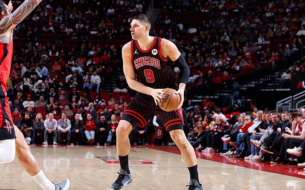 这次又被火箭打爆了！公牛先发中锋的场上效果看起来一塌糊涂