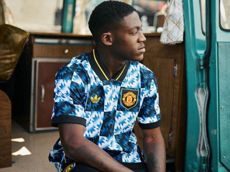 曼联新帝星要求冬窗离队，两队保证主