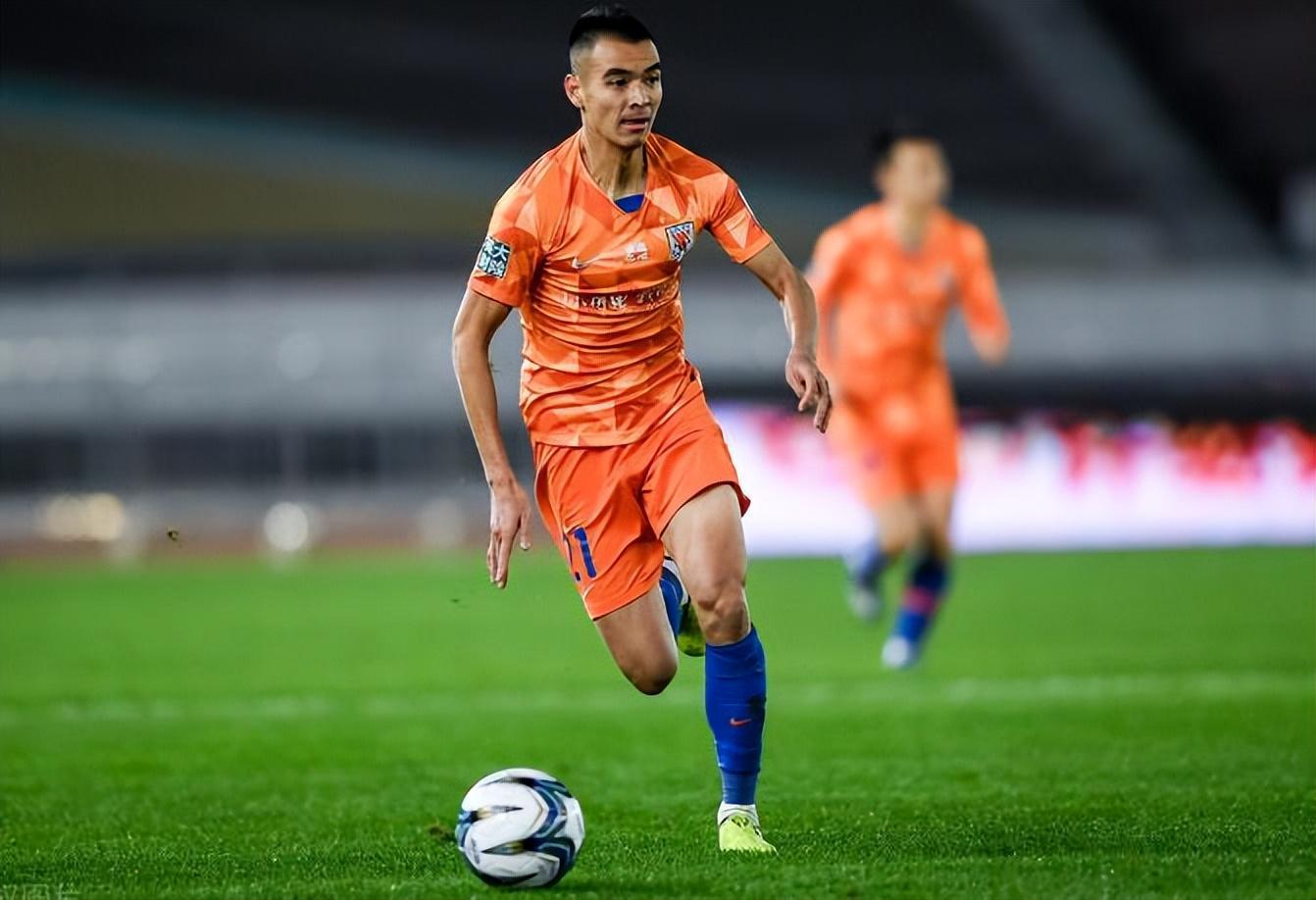 刘彬彬在鲁能冬训要加把劲，避免成为