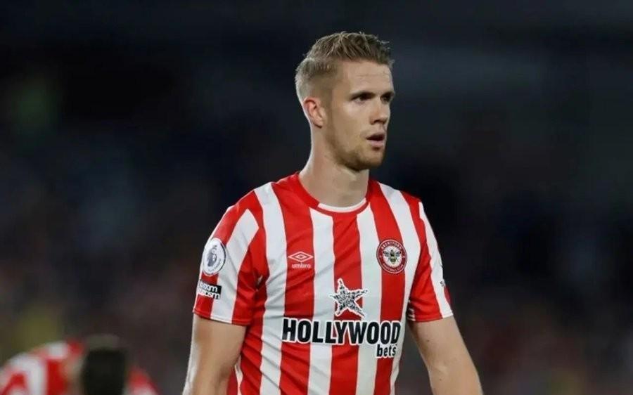 德天空：狼堡18惨败拜仁后要买中卫，他们想要阿耶