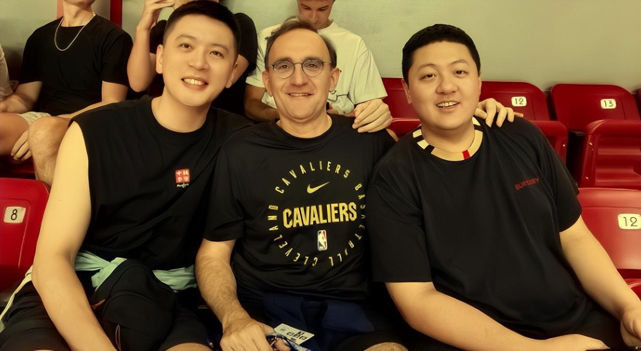 辽篮绯闻外援三分8中1辣眼睛4失误一言难尽,多亏杨鸣有先见之明