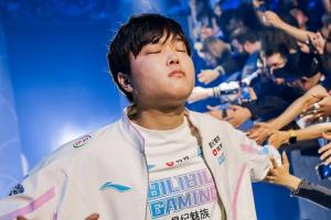 Bin：对印度上单没什么想说的，他能碰到我就已经很优秀了