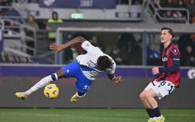 意甲博洛尼亚VS克雷莫纳：小球会被看