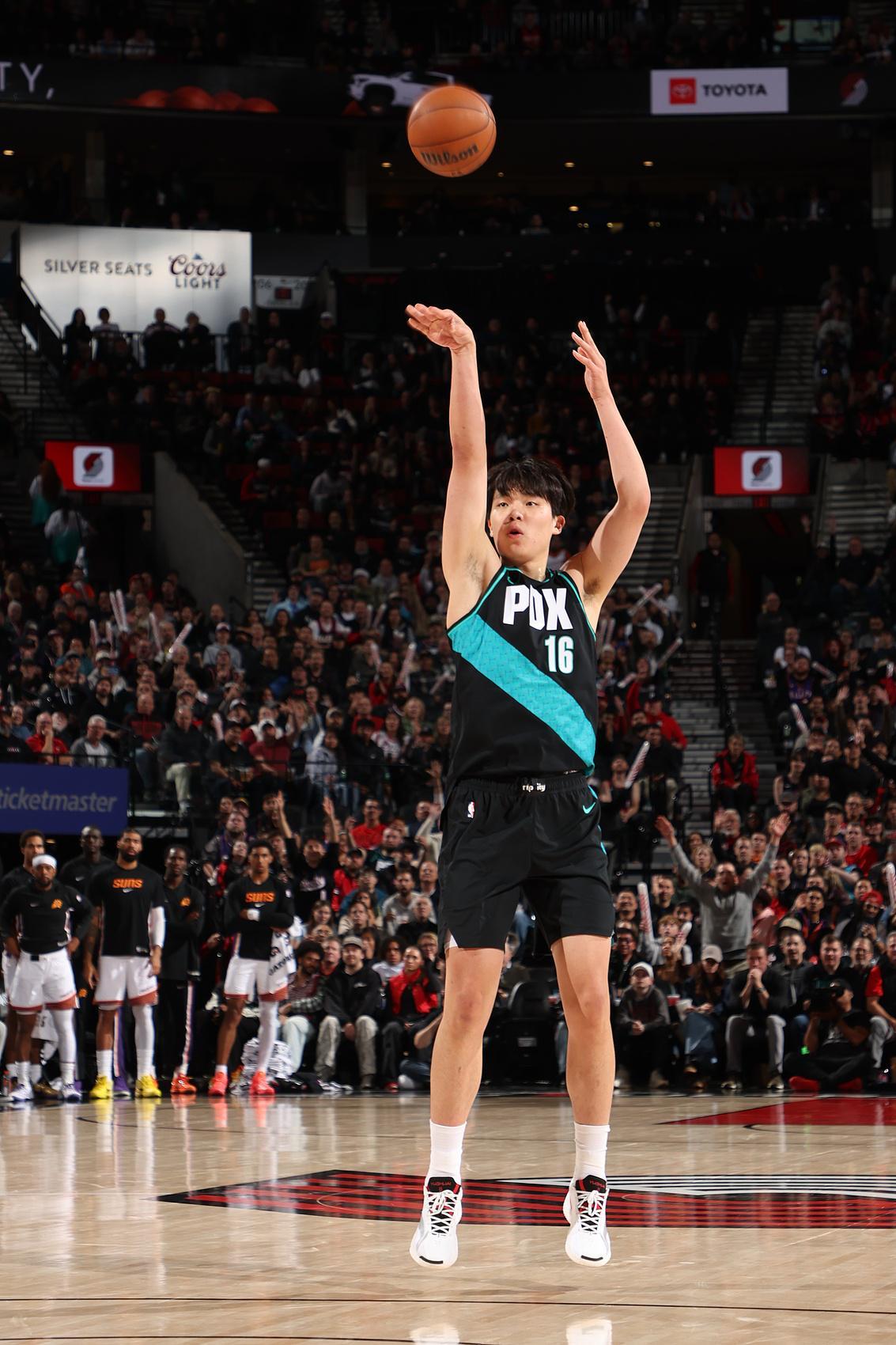 杨瀚森出战的比赛开拓者赢球，8场7胜1负！小杨被弃用开拓者输球