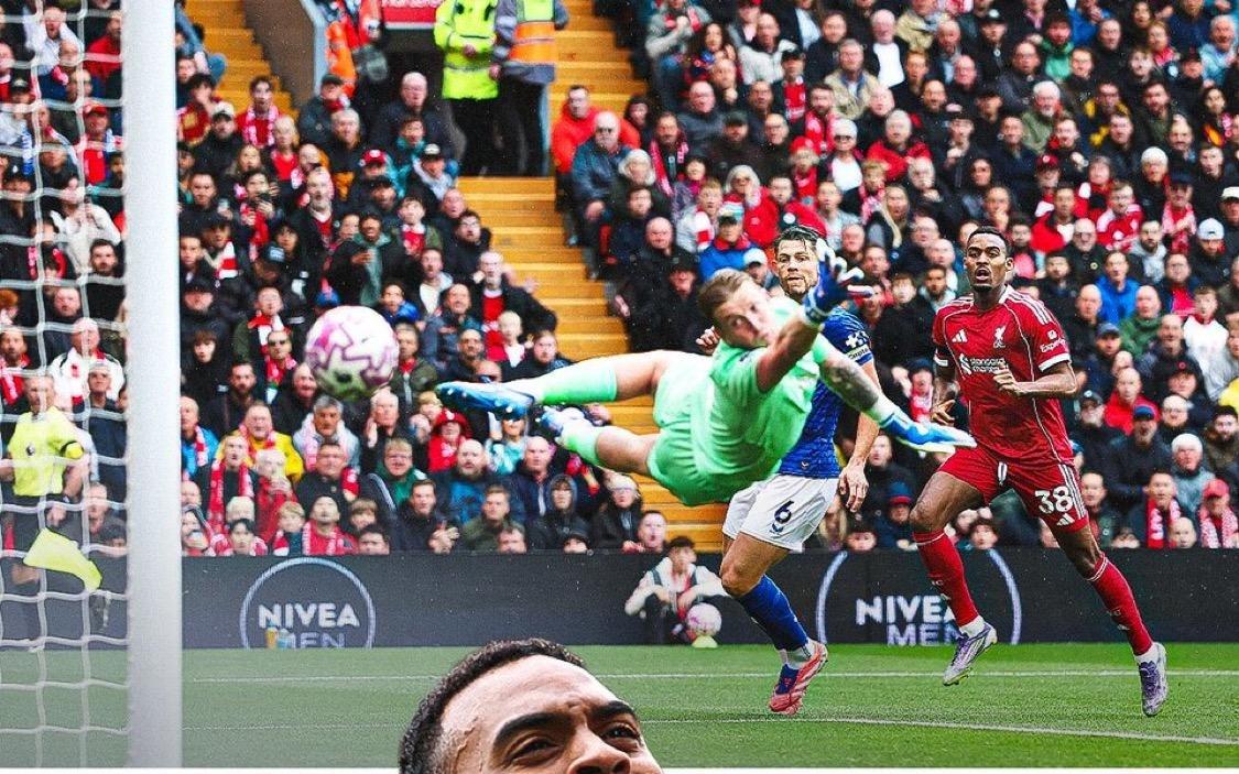 赫拉芬贝赫破门，是两年来利物浦首次英超主场10分钟内进球