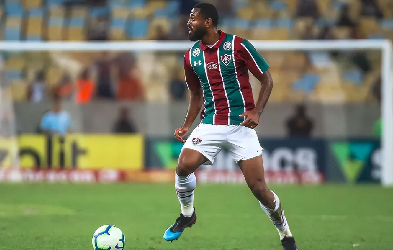 新援来袭！曝维尼休斯将登陆中超，加盟