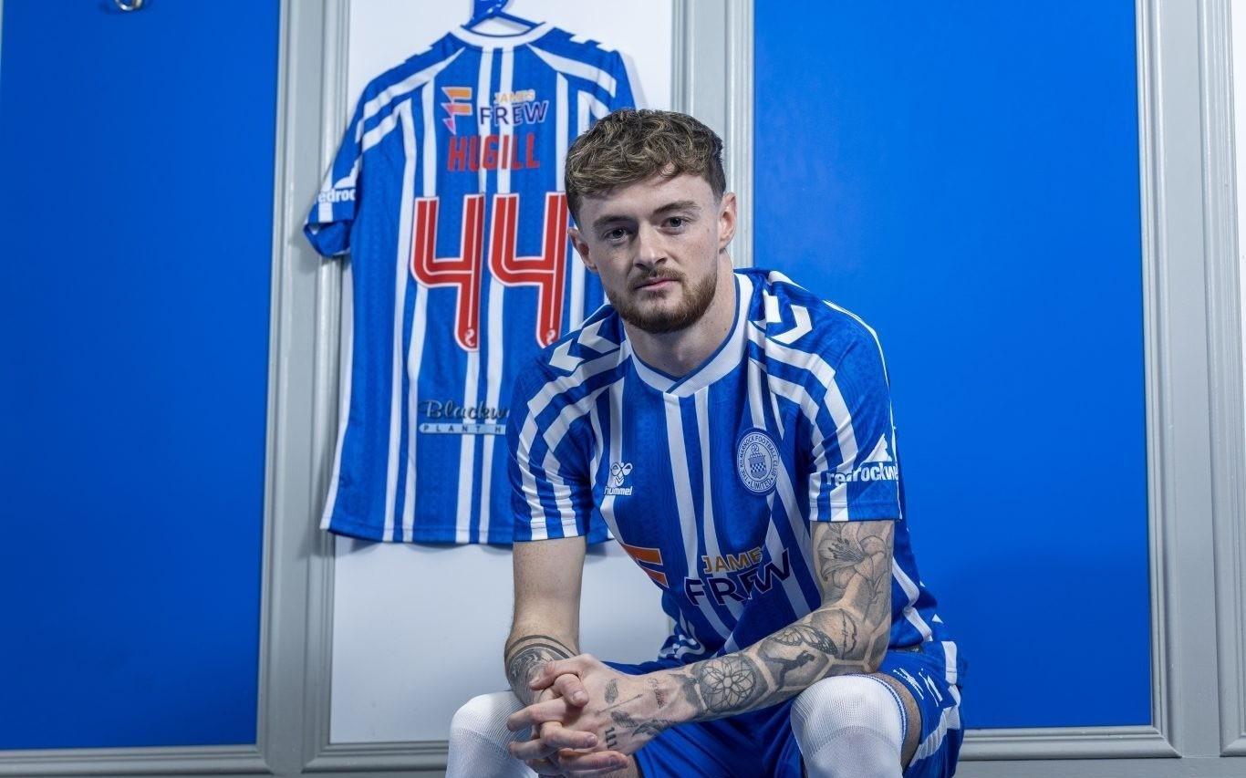 官方：曼联22岁前锋赫吉尔永久转会加盟苏超基尔马诺克