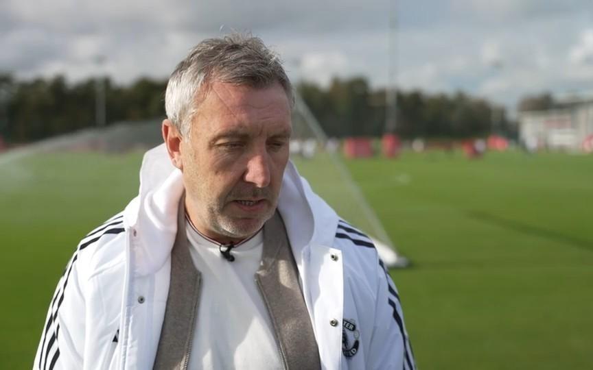 曼联总监：三连胜后球队心态没变化我