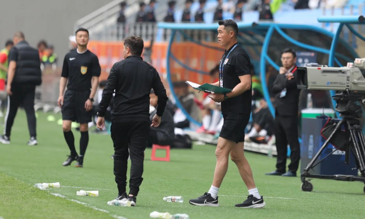 他曾在中甲任职多年都未成功，如今来