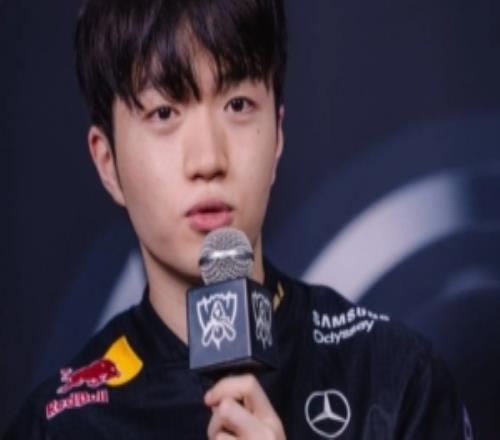 Keria：若赢得第三个S赛冠军，那就接近打职业前设定目标了