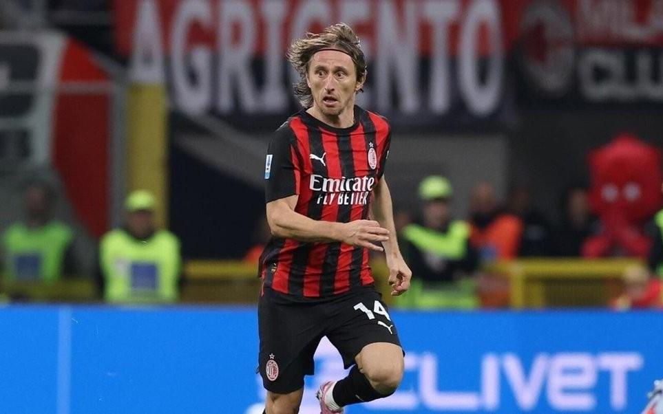 意甲前11轮全部首发场均88分钟，罗体