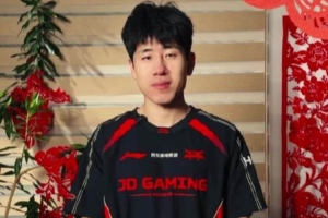 JDG分享GALA新年祝福：在一步步教程中认真做完了这枚扭扭棒铜钱