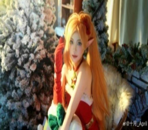 Cos小麋鹿女大学生十月晒照：咱们这个是嘎啦给木恋爱来的！