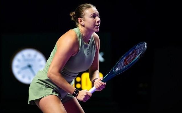 WTA总决赛：阿尼西莫娃21送凯斯出局，莱巴金娜提前出线