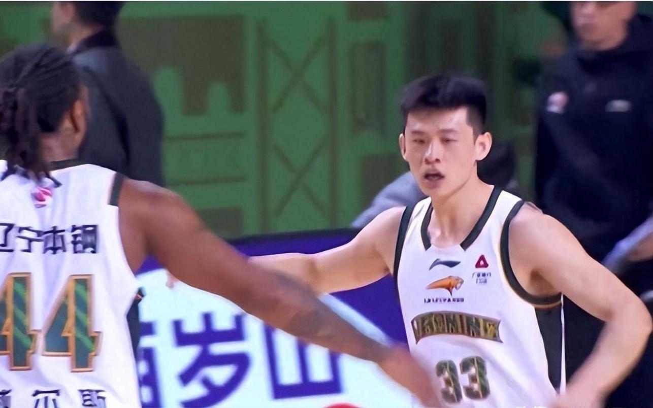 辽篮胜同曦，球迷并不满意，向杨鸣主教练提出了许多中肯的建议