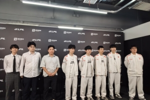 TES赛后群访 JKL：今天小规模团战打的比较好 转线运营会很轻松