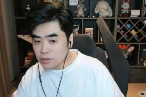 朱开：jiejie风格不太适合BLG WBG队员的属性适合但很难去世界赛