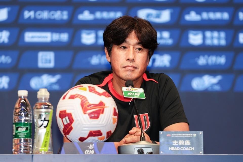 续约谈崩！蓉城官媒拒为徐正源55岁庆生，球迷怒喷：没格局+寒心