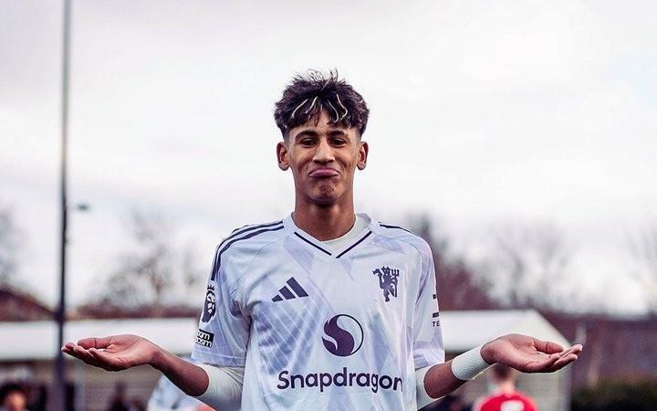 曼联U18客场70击败利物浦U19，JJ加布里埃尔戴帽