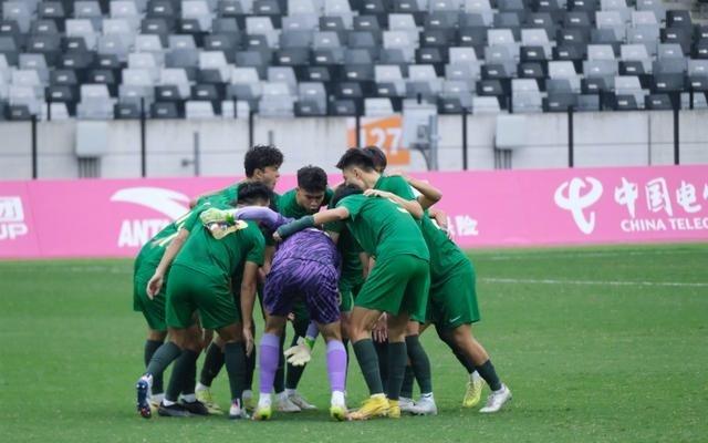 81岁根宝都没见过！全运会足球U20组，浙江、新疆队竟要靠抽签决定生死！