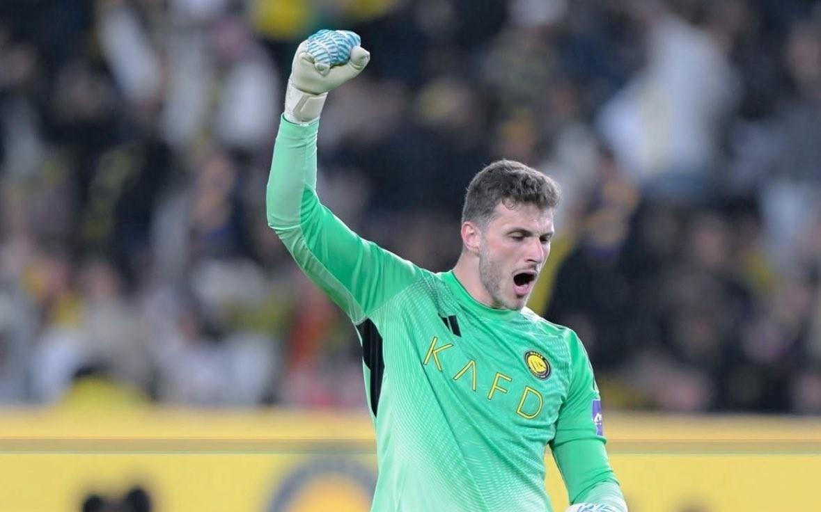 Hereweback，罗马诺：利雅得胜利叫停门将本托的外租转会