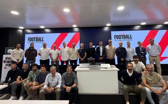 西甲联盟邀请赋闲教练参加培训项目，前国安主帅塞蒂恩在列