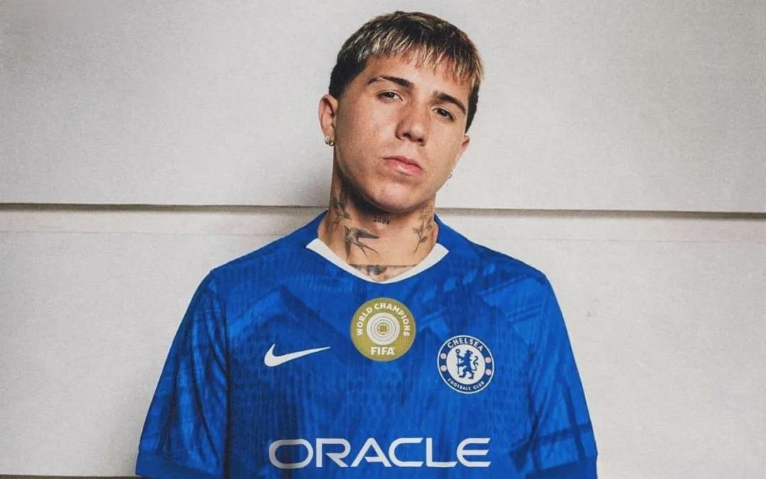 5600亿科技巨头，终结切尔西胸前“裸