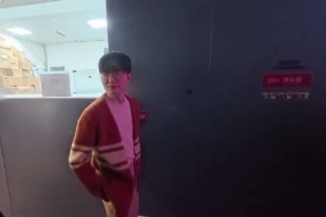 T1发布成都见面会前的花絮Faker：不紧张今天努力学习中文了