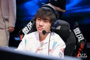 燃尽！Knight岩雀加里奥表现不输Rookie 但无奈队友差距无奈躺输