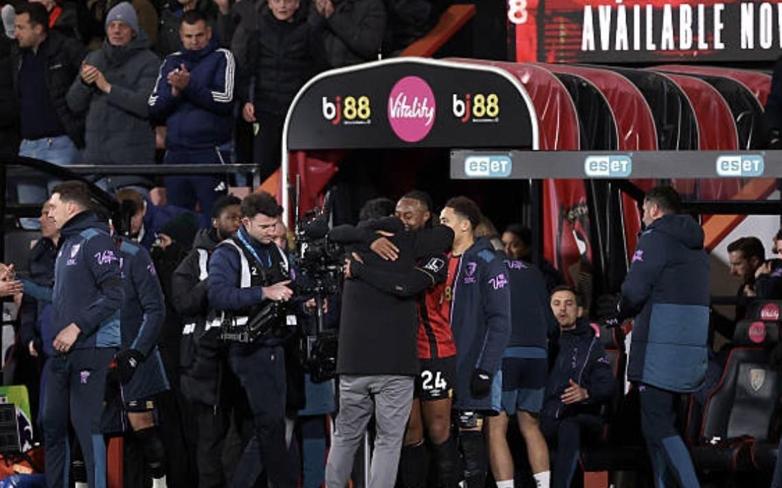 伊劳拉：这是塞门约为我们踢的最后一