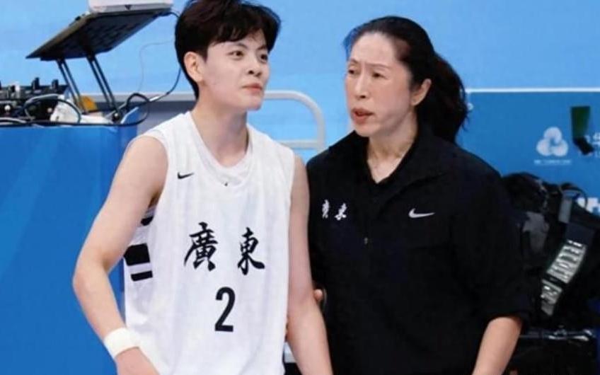 21分大逆转！女篮新霸主收获三连胜：新赛季冲击冠军稳了