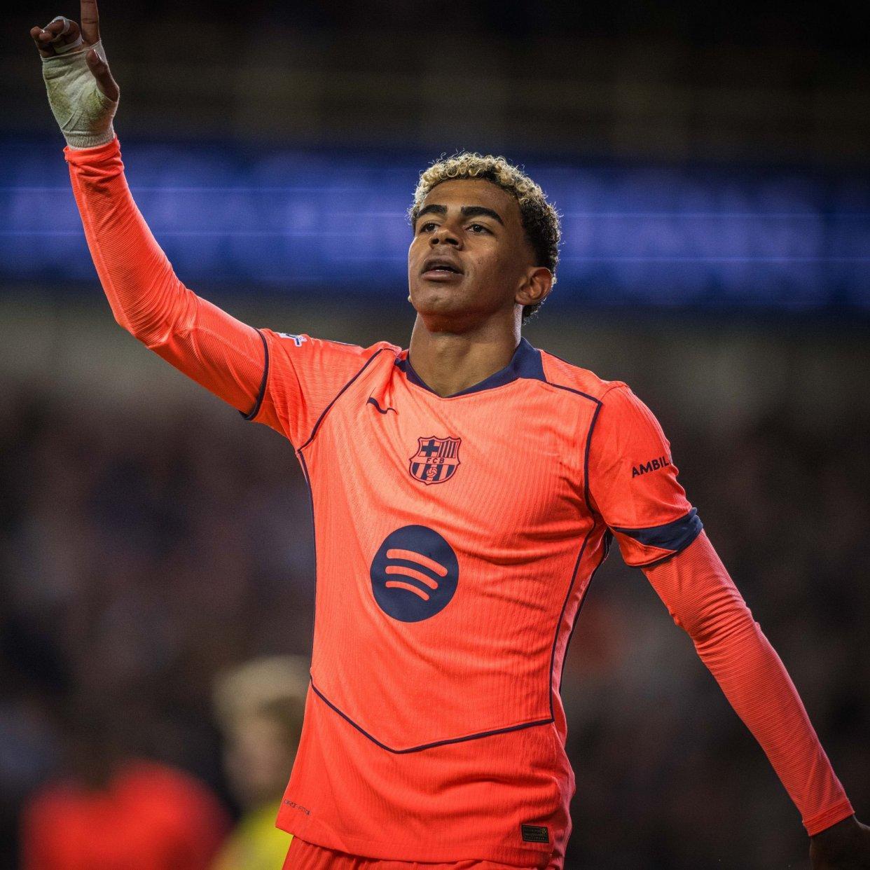 2亿天王临危救主，亚马尔独造2球！33爆冷，巴萨无缘欧冠前8