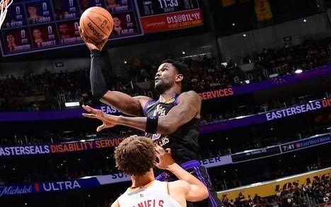 艾顿：很高兴能在主场重整旗鼓让球迷看到我们拼劲全力