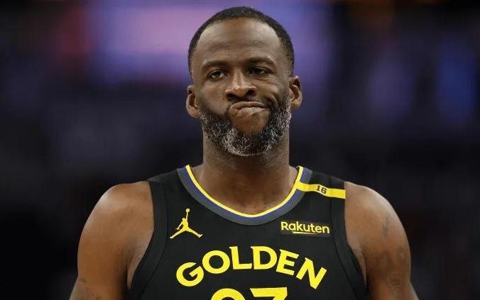 勇士胜雄鹿！库里+梅尔顿轰51分，霍乐迪惊喜作用，格林仍副作用