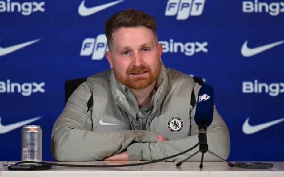 特里：麦克法兰是非常优秀的教练，有能