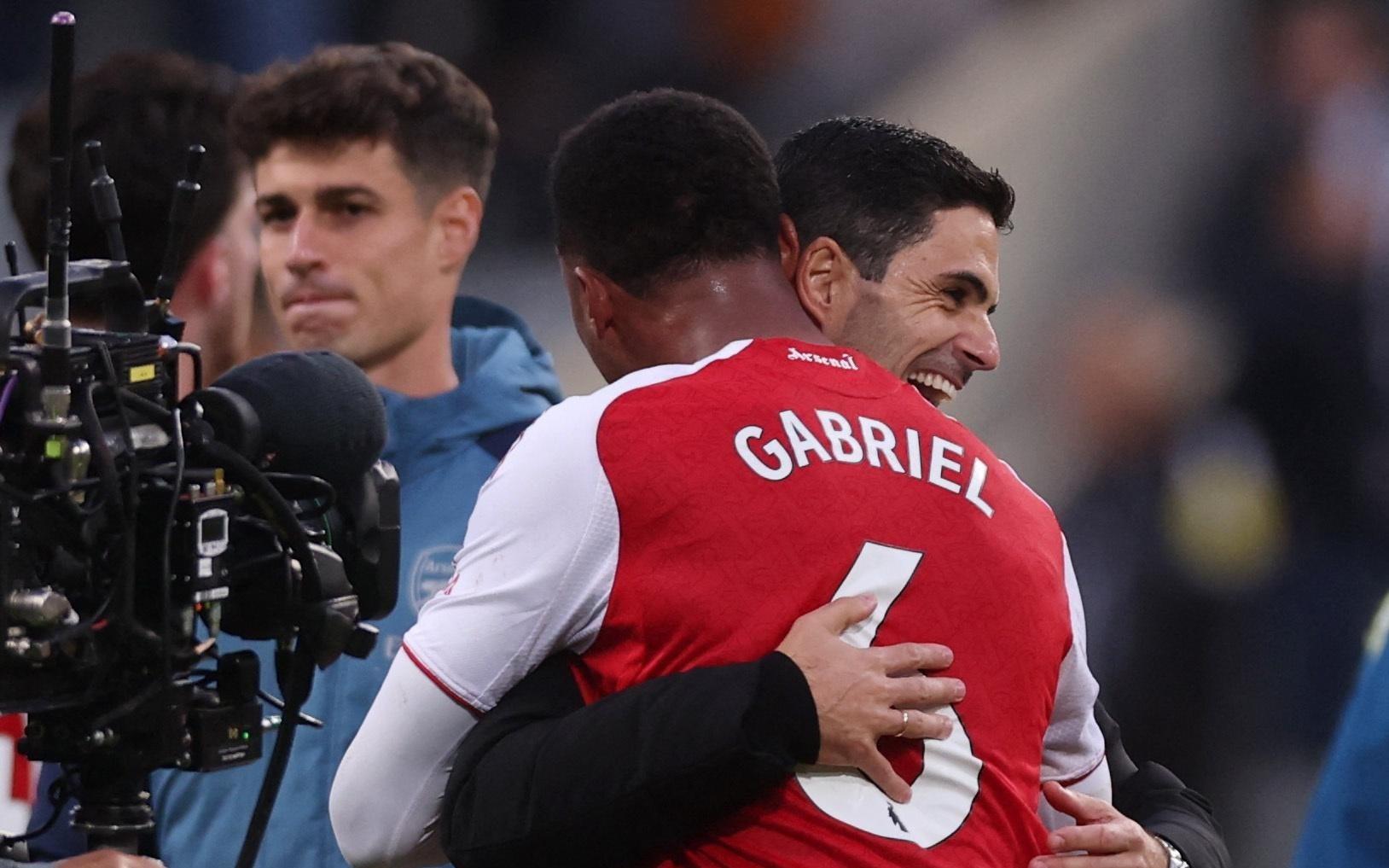 第一次谈争冠问题度过艰难时刻仍在领跑，阿森纳的确有资格