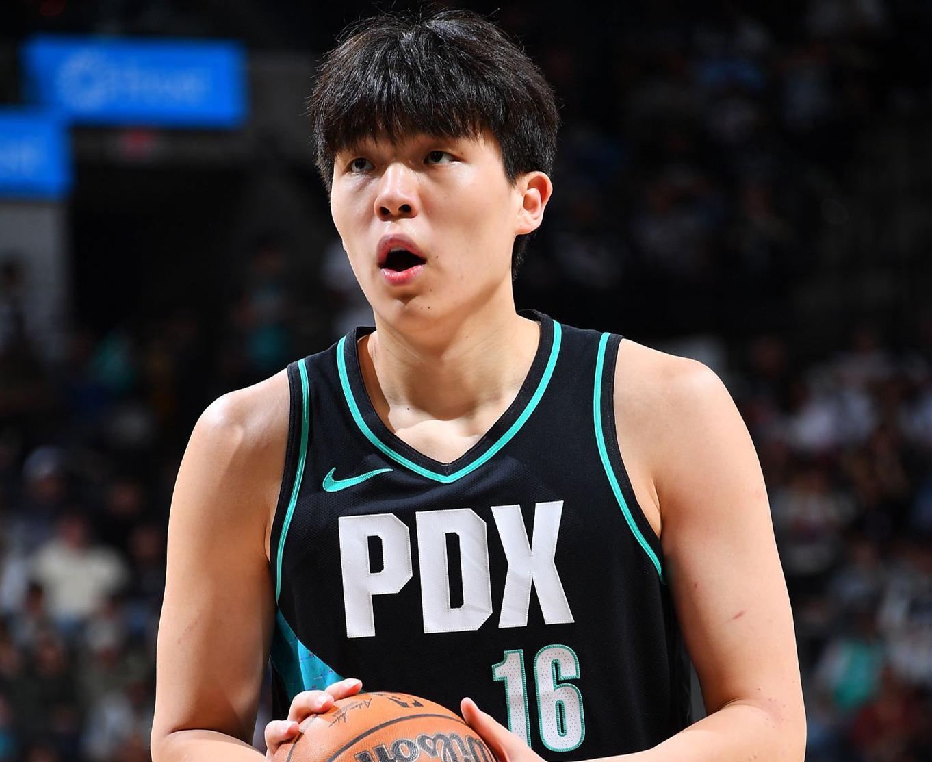 杨瀚森抢位有多难克林根进化一数据联盟第1，小杨需防守为先