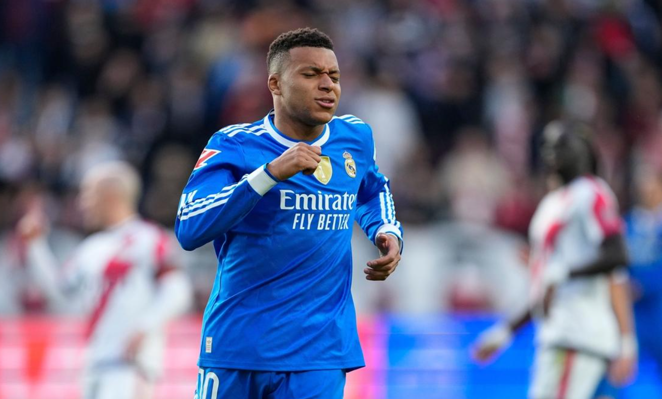 西甲最新积分战报：皇马又翻车，巴萨轰4球，瓦伦西亚绝平