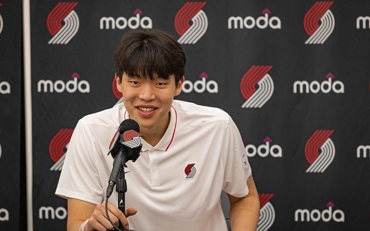 火箭队阵容变动！23岁替补被召回！轰26分7助攻，乌度卡靠他救场