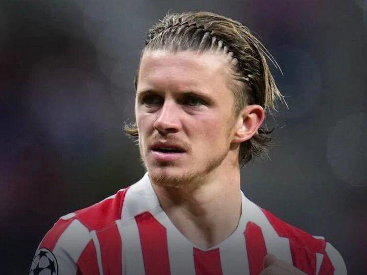 曼联签加拉格尔举棋未定，其难替代卡