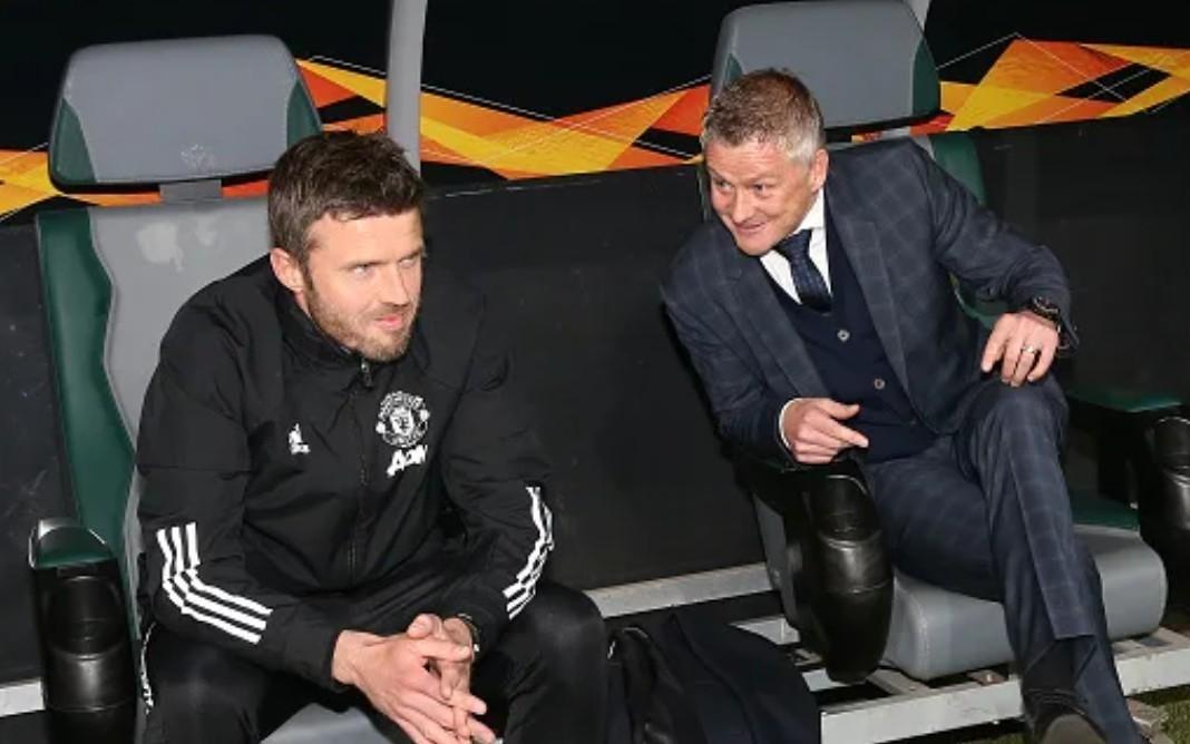 舒梅切尔：让索尔斯克亚、弗莱彻、卡里克一起撑过曼联这赛季