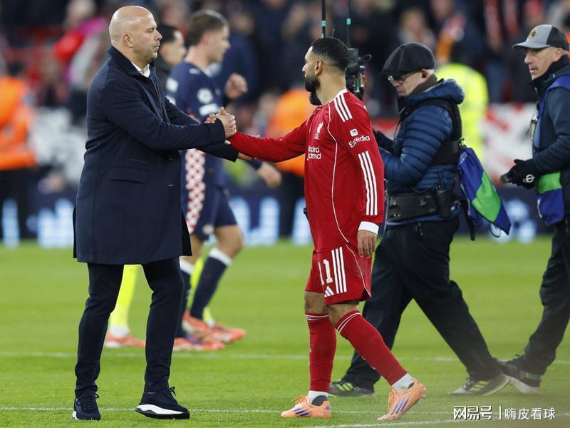 天空体育分析：阿森纳击败曼联，扩大领