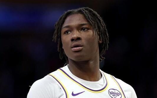 湖人官方：蒂埃罗遭遇右膝内侧副韧带扭伤将在四周后接受评估