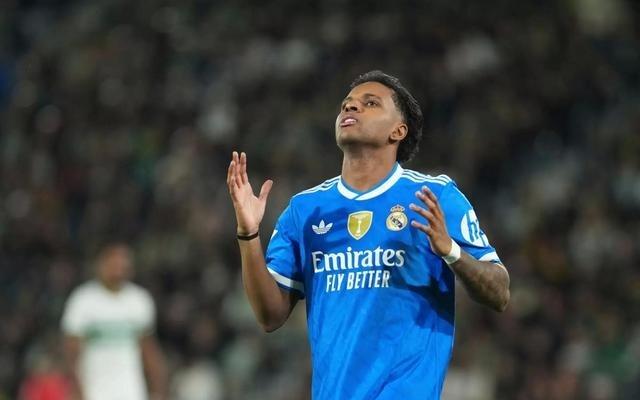 每体：罗德里戈想今夏离开皇马，他最近