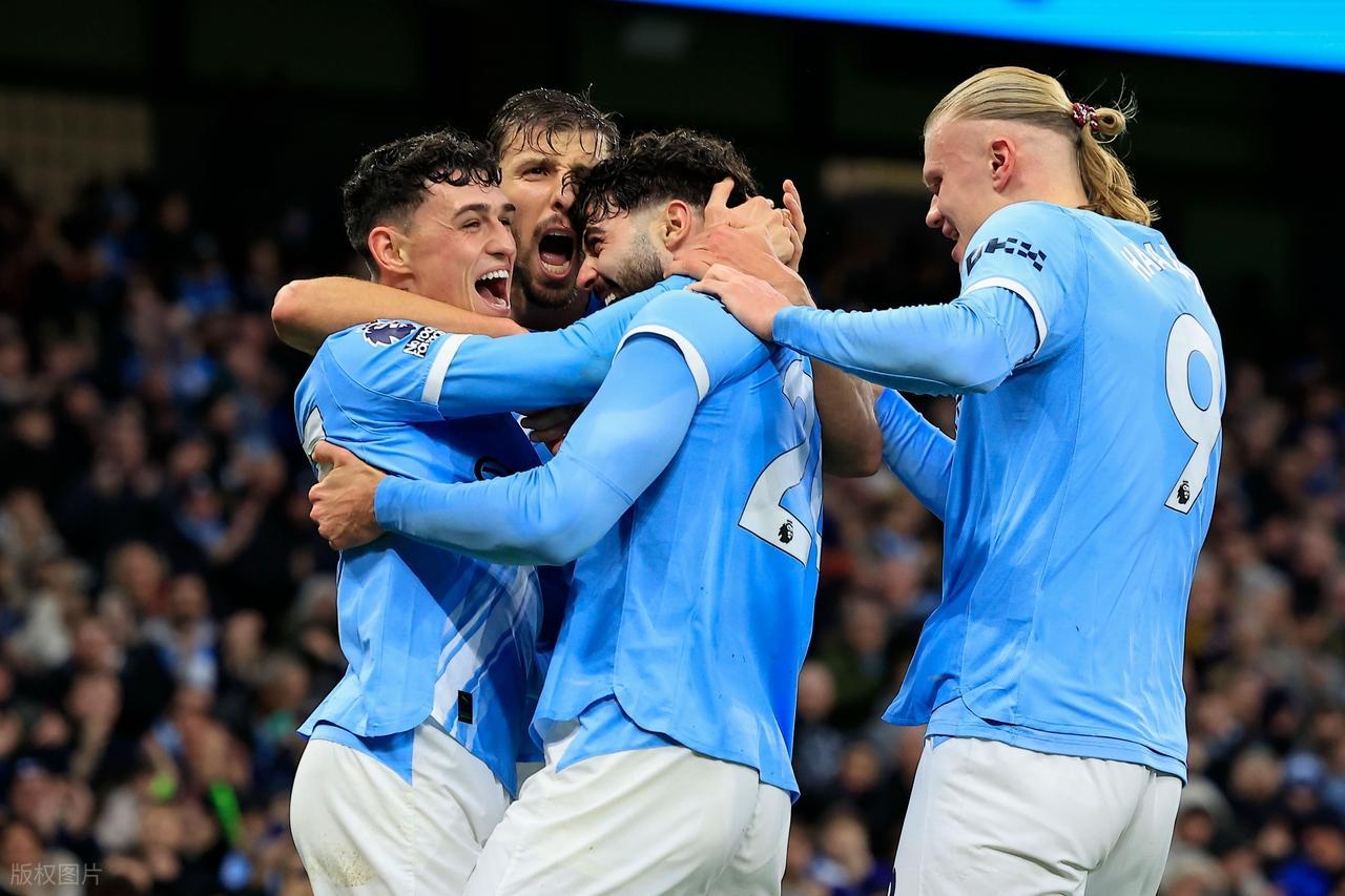 英超最新积分战报阿森纳的冠军梦又悬了！曼城大胜只差榜首2分