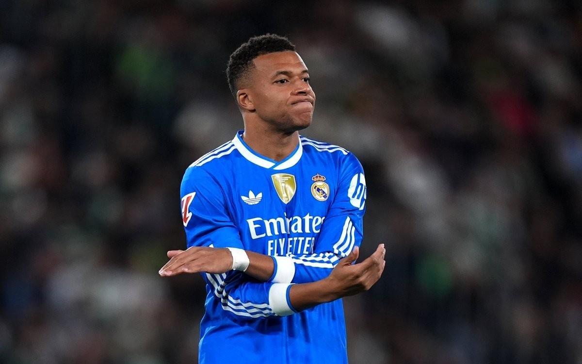 姆巴佩在皇马已有7场联赛创造5+次机会，与巴黎生涯持平