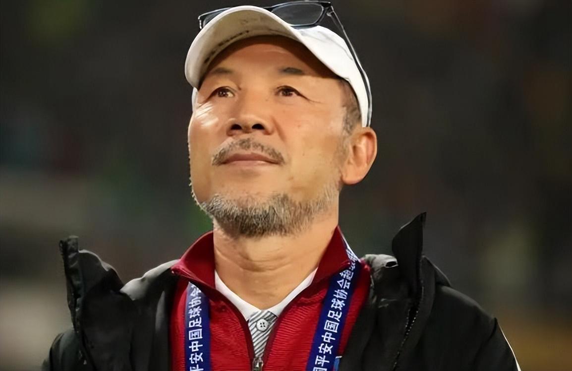 三位重庆籍国脚名将，大家更看好谁新赛季来铜梁龙杨立瑜领衔